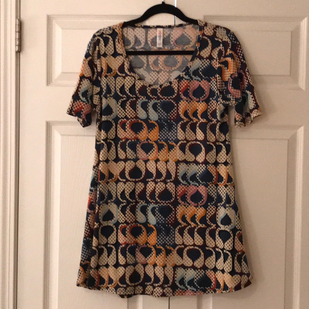 LuLaRoe “Perfect Tee” - XS - Multi Colored